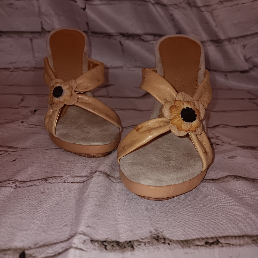 Elegant Floral Tan Heels